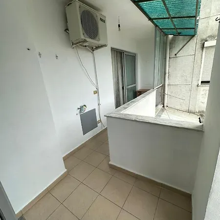 Cozy Apartment In The City Center Shkoder Exterior photo